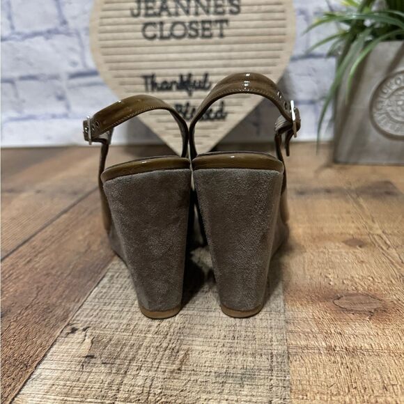 Boden Patent Leather/Suede Slingback Wedge Sandals
Women's Size 39 US 8 - Picture 5 of 9